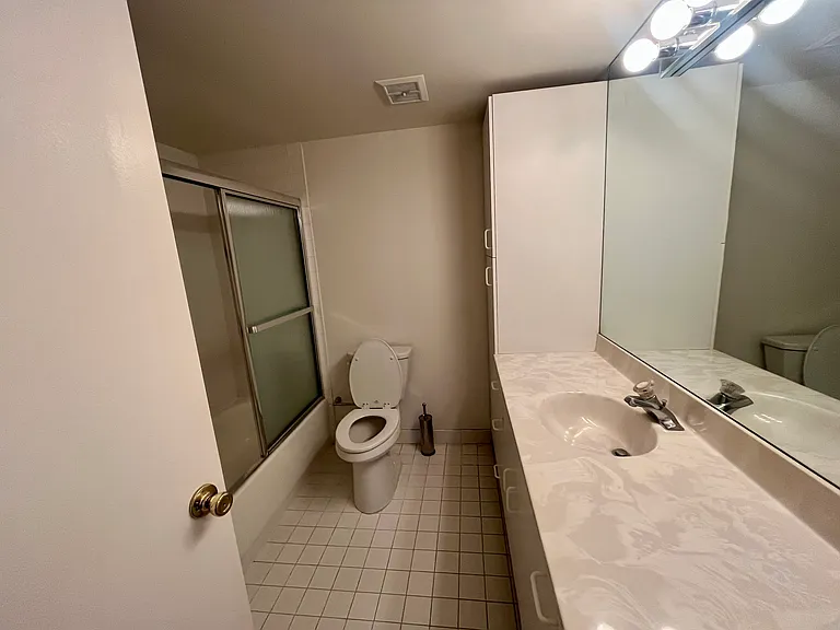 1637 Oakwood Dr #S113 — Photo 18