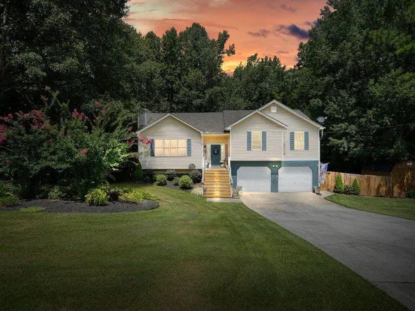 227 Bridge Lndg, Douglasville, GA 30134