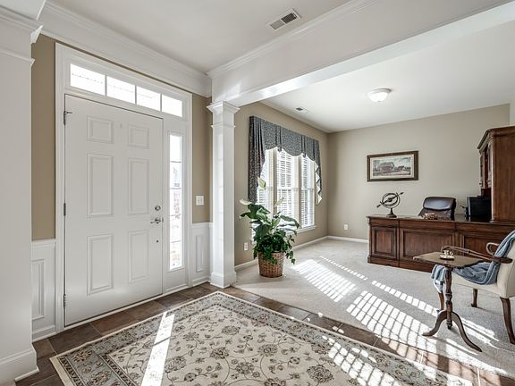 4th image of 49108 Gladiolus St