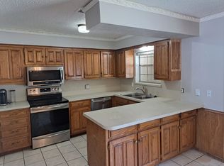 2800 S Fielder Rd #A, Arlington, TX 76015