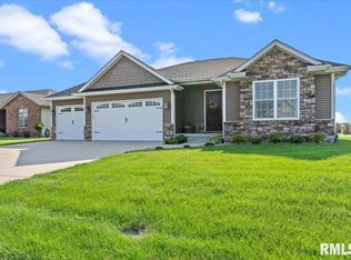2801 Covered Wagon Trl, Springfield, IL 62711