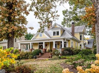 2215 Cooper Lake Rd SE, Smyrna, GA 30080