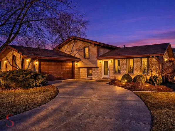 2704 Cherie Ln, Ottawa, IL 61350