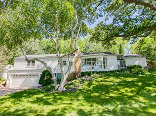 3300 Lee Ave N, Golden Valley, MN 55422