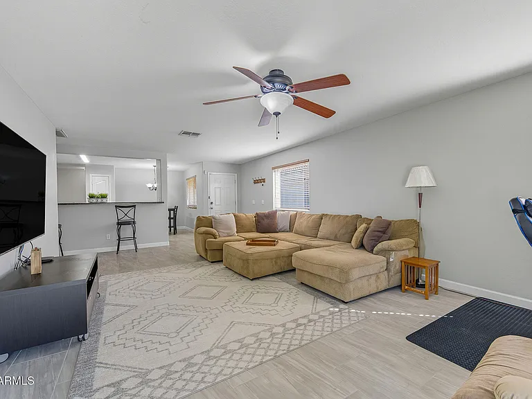 45023 W Miramar Rd — Photo 15
