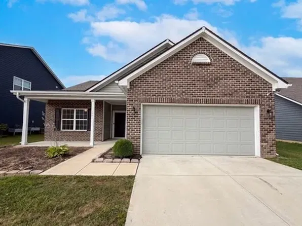 594 Geronimo Dr, Greenfield, IN 46140