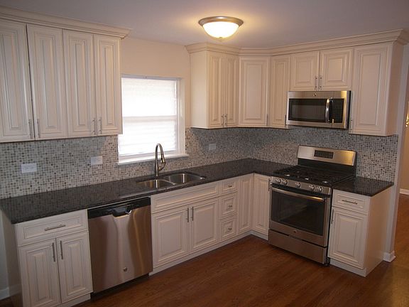 5th image of 17056 Evans Dr