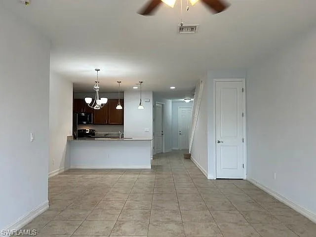 7784 Bristol Cir — Photo 12