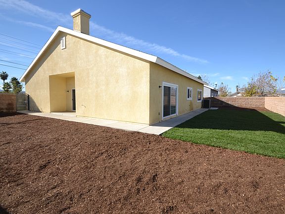 2nd image of 27088 Cypress St