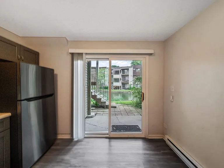 170 Waters Edge Dr #102 — Photo 8