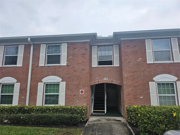 4138 37th St S APT 142, Saint Petersburg, FL 33711