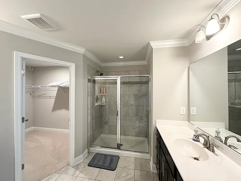 304 Fenella Dr — Photo 16