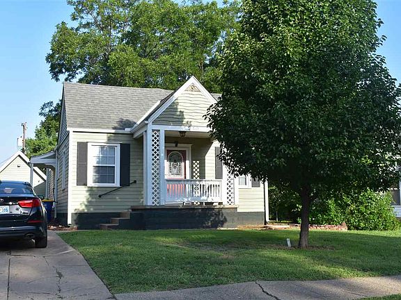 3rd image of 230 230 1/2 S Lewis St. 232 232 1/2a 232 1/2b 234 S. L St
