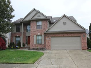 3182 Davenport Ln, Rochester Hills, MI 48309
