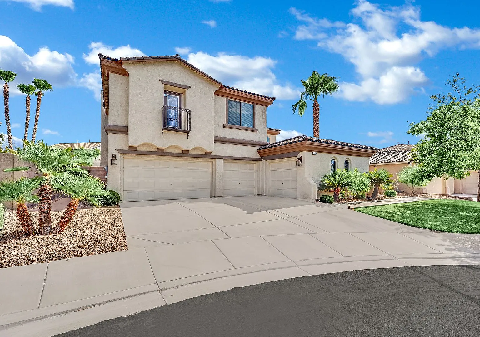 Modern Henderson Haven with Heated Pool, Spa & Solar Savings — Photo 2