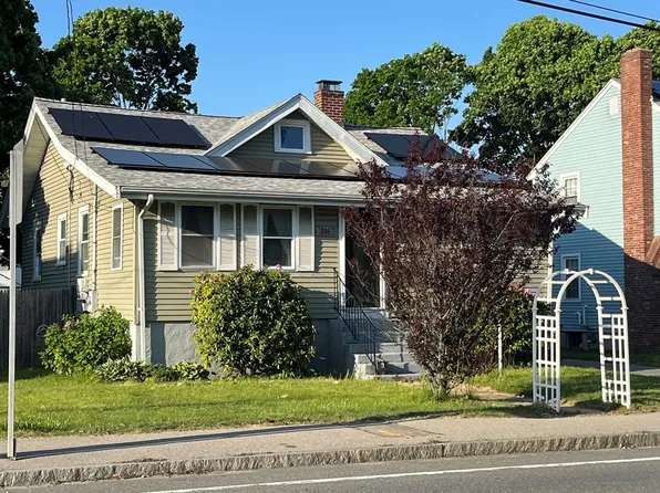 224 Park Ave, Weymouth, MA 02190