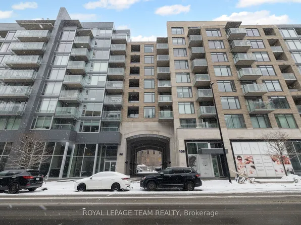 98 Richmond Rd #206, Ottawa, ON K1Z 0B2