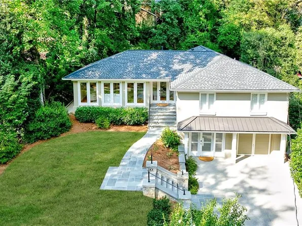 806 Brookridge Dr NE, Atlanta, GA 30306