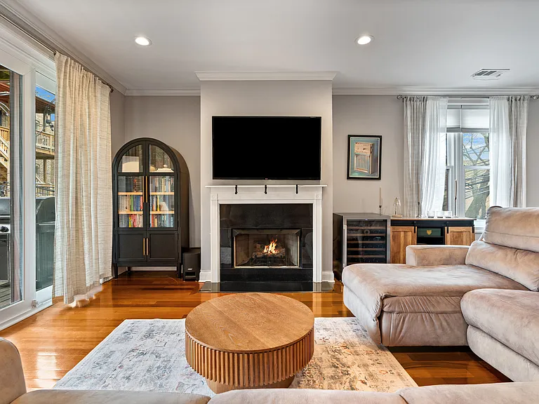 1056 W Lawrence Ave #2C — Photo 6