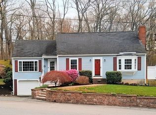 13 Meadowview Rd, Foxboro, MA 02035