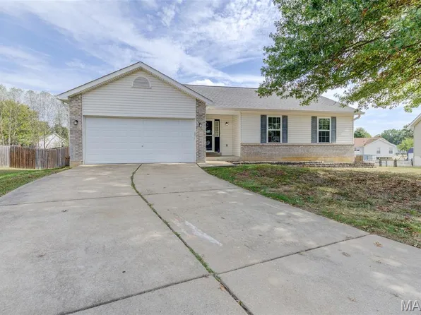 617 Matador Ct, Moscow Mills, MO 63362