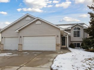 5843 Cardinal Ridge Trl SE, Prior Lake, MN 55372