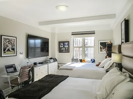 Rented by Compass | media 9