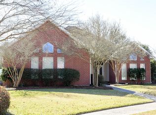 101 Baltusrol Dr, Broussard, LA 70518