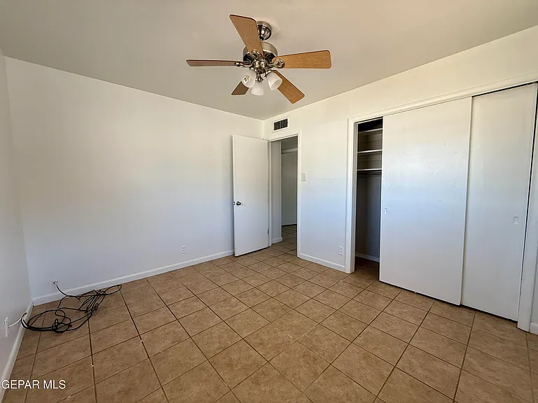 2900 Polk Ave — Photo 17