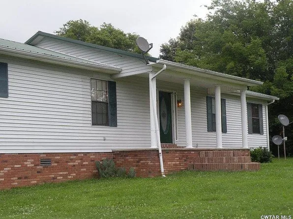 918 W Main St, Newbern, TN 38059