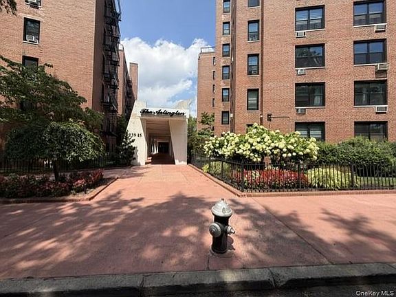 2nd image of 139-15 83rd Avenue #527