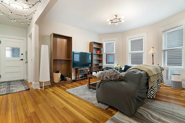 24 Buttonwood St #1 — Photo 14