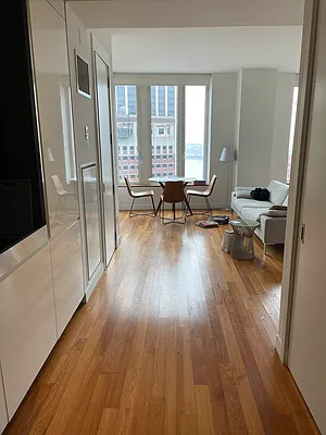 Rented by Oxford Property Group | media 24