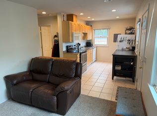 521 16th Ave W, Kirkland, WA 98033