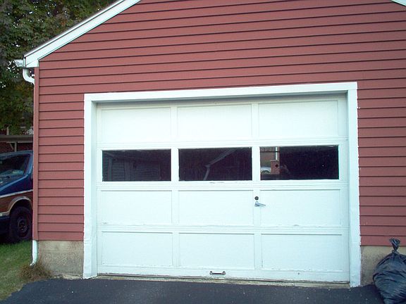 Oversized detached one car garage