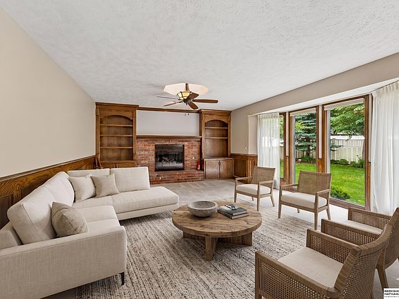5th image of 603 Dearborn Cir