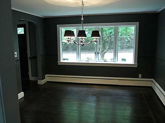 5th image of 65 Arlington Ave
