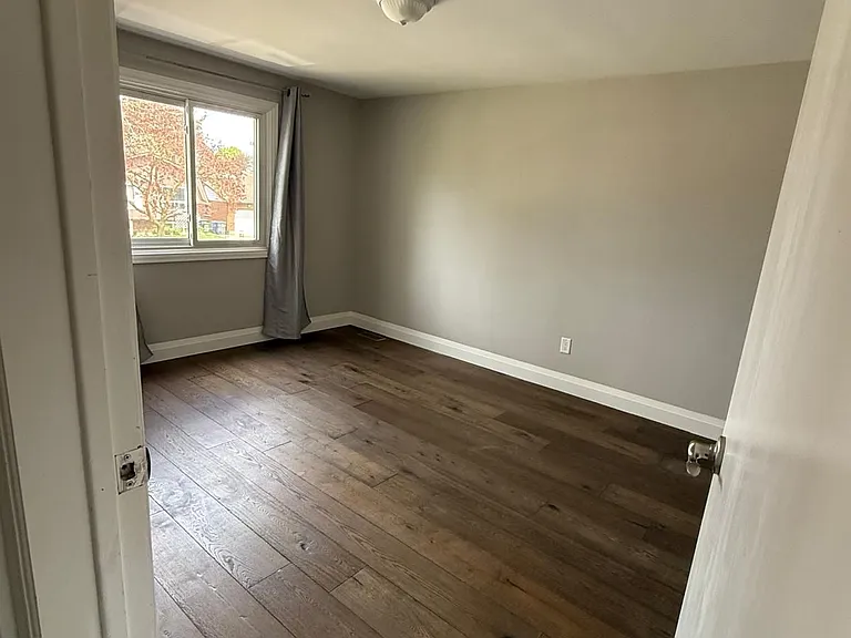416 Cole Rd #UPPER — Photo 33
