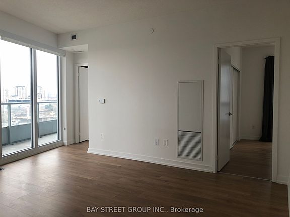 4th image of 117 McMahon Dr #1808