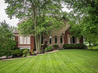 905 Willow Creek Ln, Louisville, KY 40245