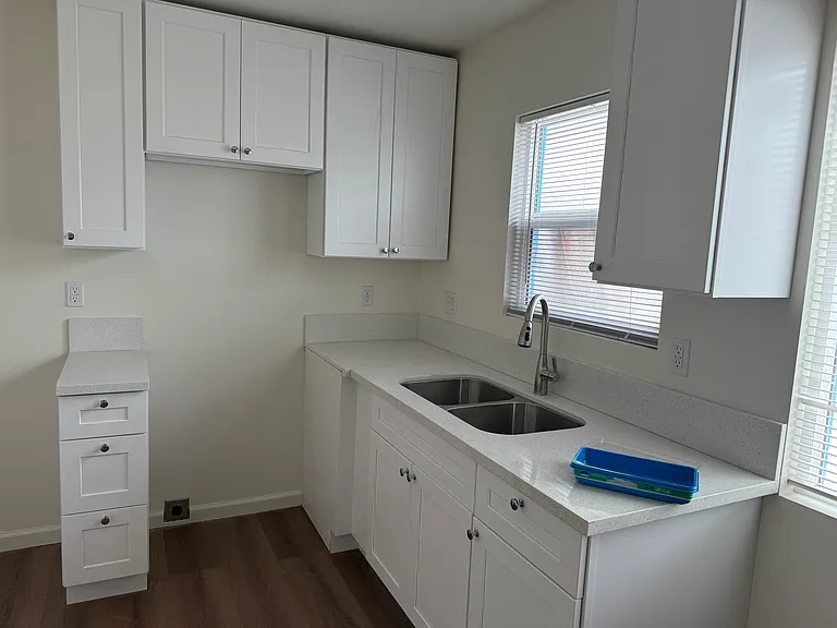 14278 Eastridge Dr — Photo 3