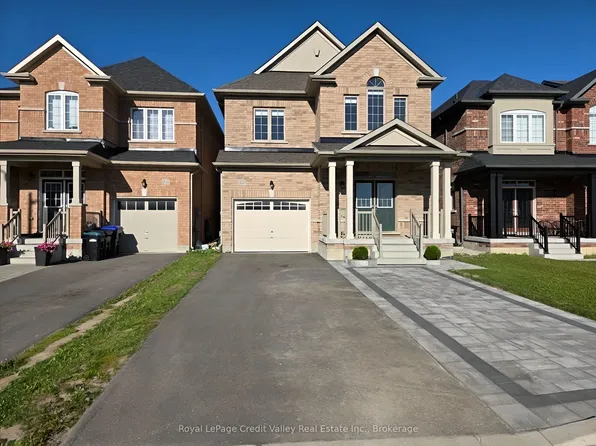 2207 Lozenby St, Innisfil, ON L9S 0M9