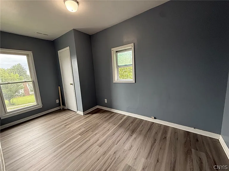4822 W Seneca Tpke #2 — Photo 5