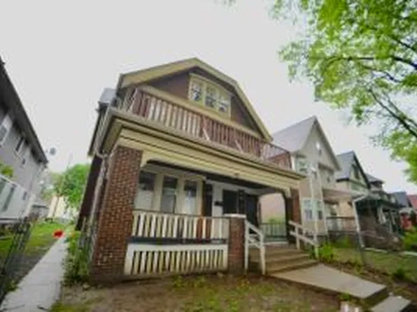 2435 N 44th St, Milwaukee, WI 53210