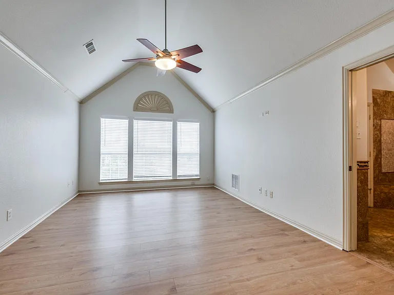 2500 Sir Tristram Ln — Photo 20