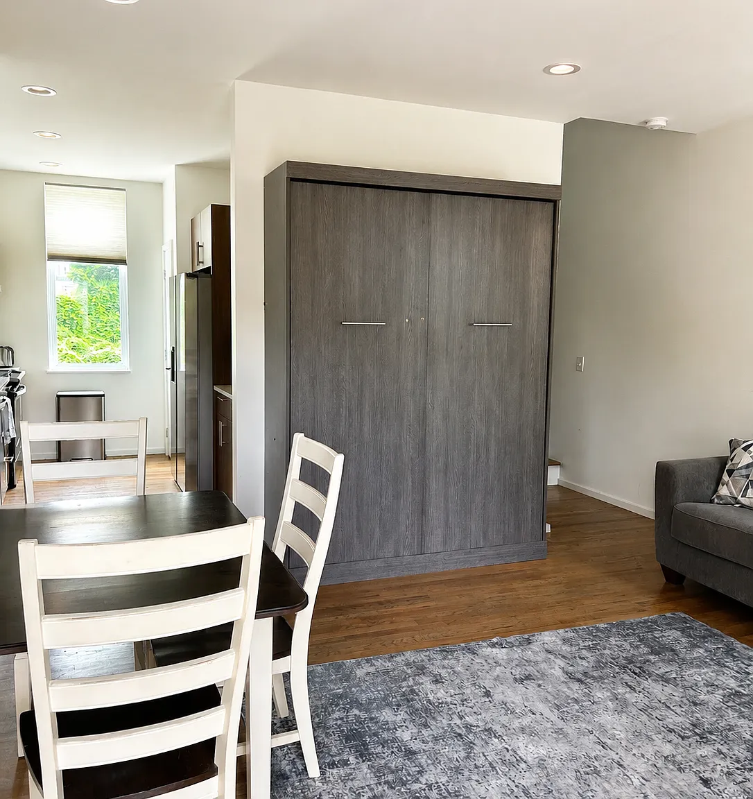 1 bed, 988 sqft, $2,019 — Photo 1