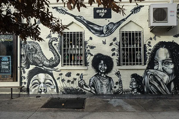 Rented by City Vista Inc | media 20