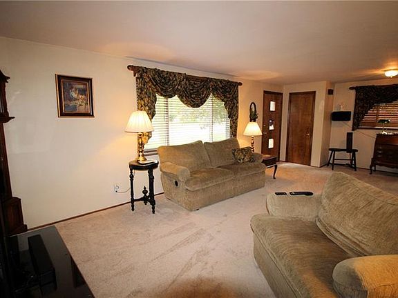 3rd image of 2304 Casswell Dr