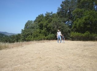 8 White Pine Ln, Lafayette, CA 94549