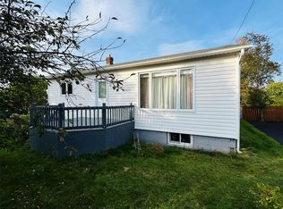 20 A Circular Rd, Botwood, NL A0H1Y0